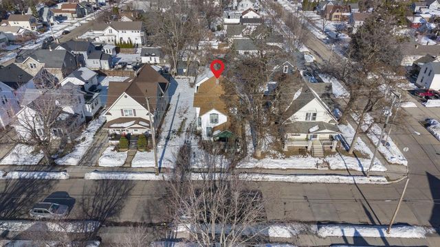 918 MERRITT AVENUE, Oshkosh, WI 54901