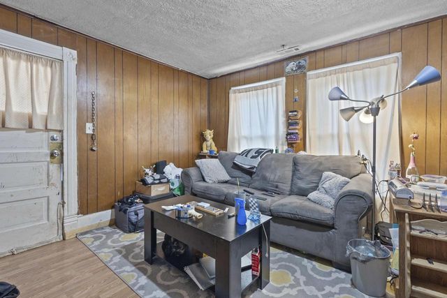 918 MERRITT AVENUE, Oshkosh, WI 54901