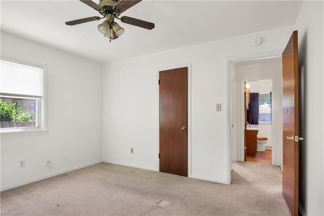 5104 Hazelwood RD, Hampton, VA 23605