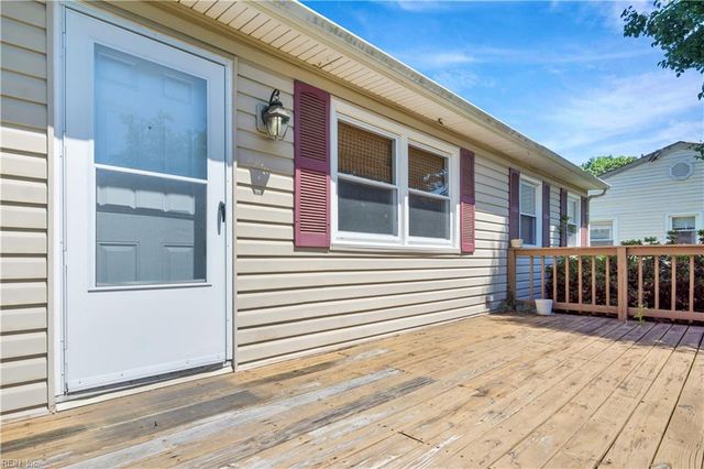 5104 Hazelwood RD, Hampton, VA 23605