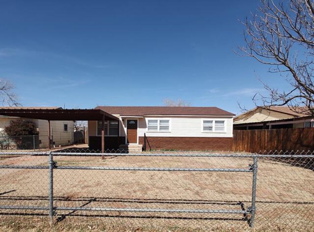 3017 E 3rd Street, Lubbock, TX 79403