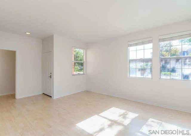 18826 Caminito Cantilena 111, San Diego, CA 92128