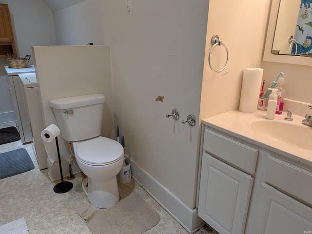 15 E main Street, Rossville, IN 46065