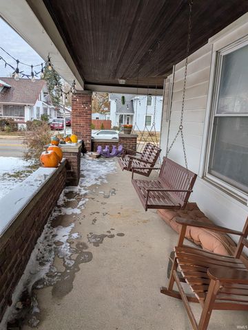 15 E main Street, Rossville, IN 46065