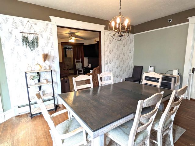 15 E main Street, Rossville, IN 46065