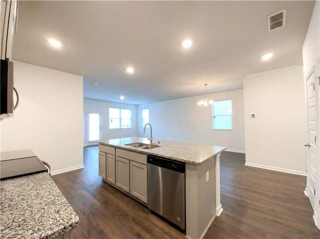 2611 Lovejoy Crossing Drive, Hampton, GA 30228