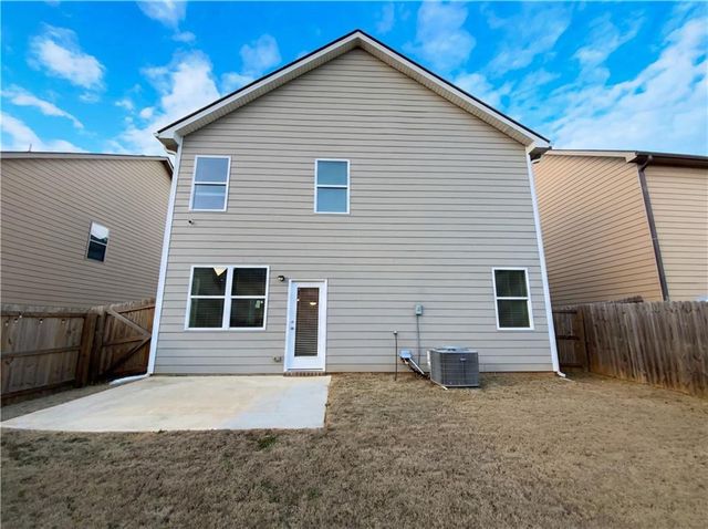 2611 Lovejoy Crossing Drive, Hampton, GA 30228