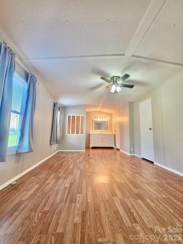 1218 Wittenburg Road, Taylorsville, NC 28681