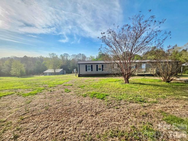 1218 Wittenburg Road, Taylorsville, NC 28681