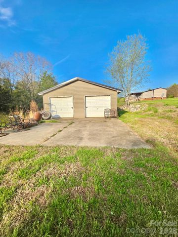 1218 Wittenburg Road, Taylorsville, NC 28681