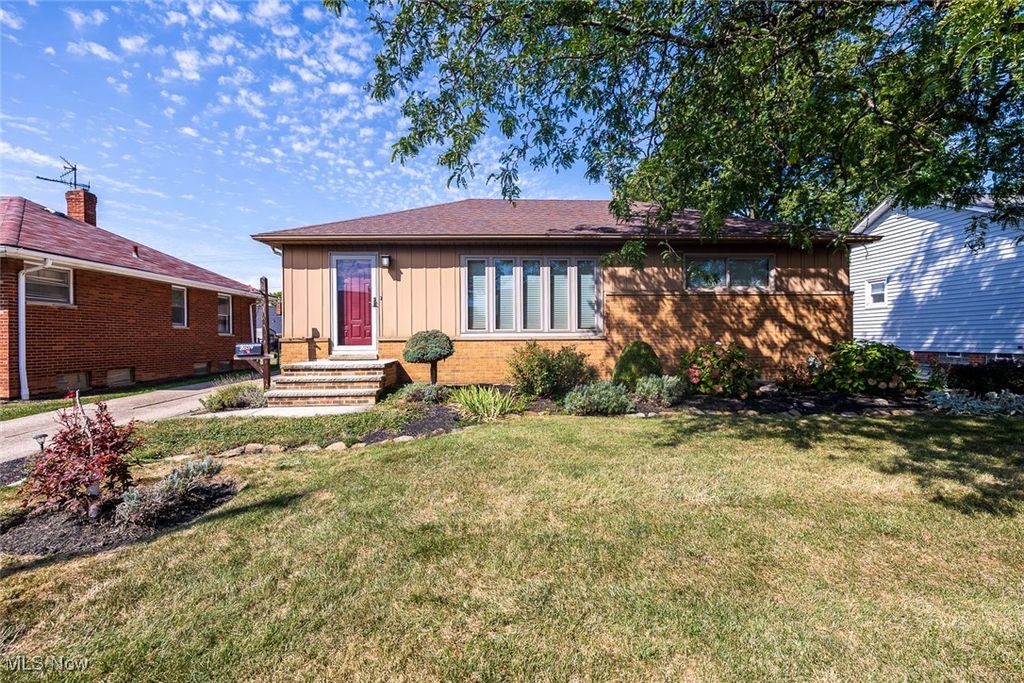 30209 Oakdale Road, Willowick, OH 44095