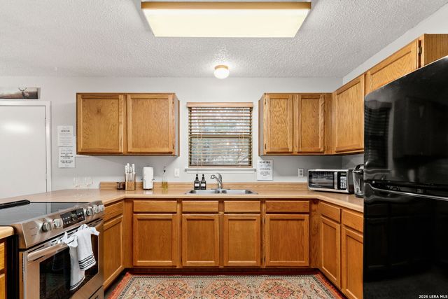 1641 Rotherman, Canyon Lake, TX 78133