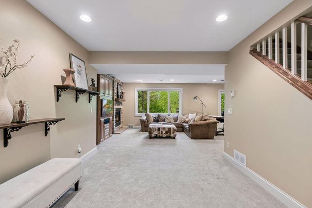 8445 Upland Lane N, Maple Grove, MN 55311