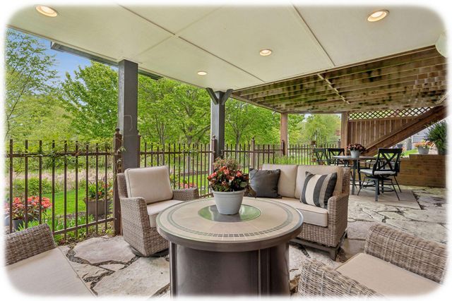 8445 Upland Lane N, Maple Grove, MN 55311