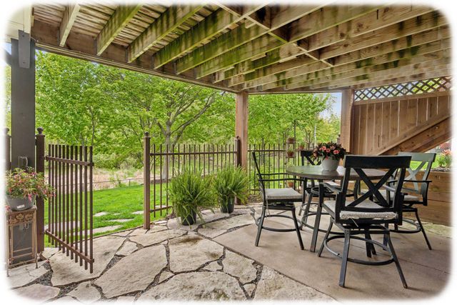 8445 Upland Lane N, Maple Grove, MN 55311