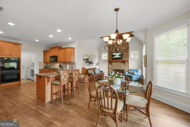 1490 Boomer Circle, Suwanee, GA 30024