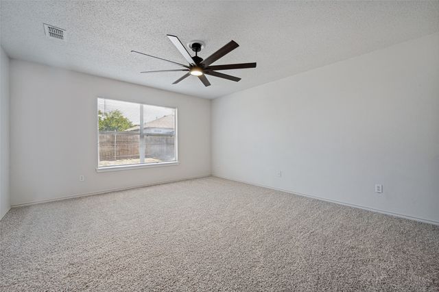 700 Capricorn Street, Cedar Hill, TX 75104