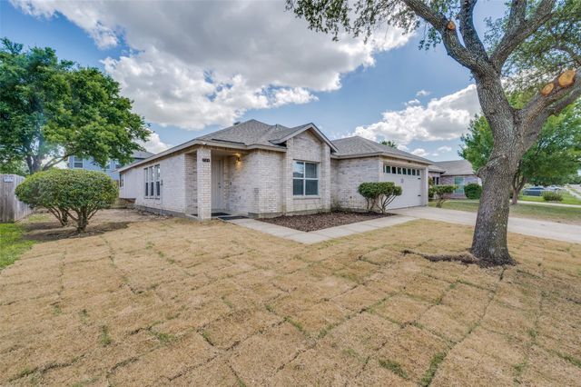 700 Capricorn Street, Cedar Hill, TX 75104