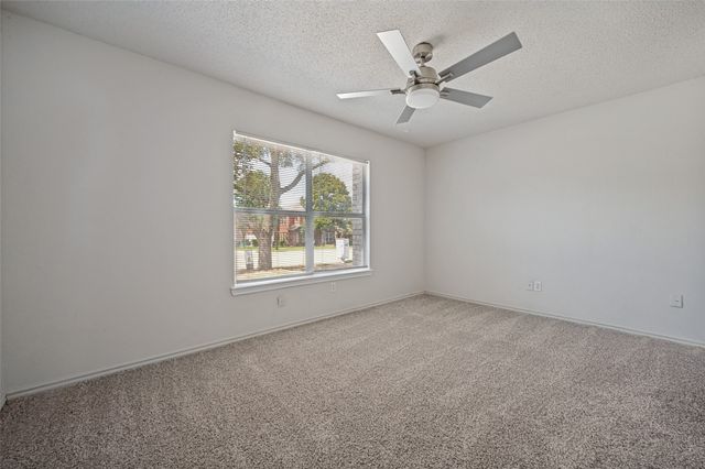 700 Capricorn Street, Cedar Hill, TX 75104