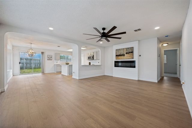 700 Capricorn Street, Cedar Hill, TX 75104