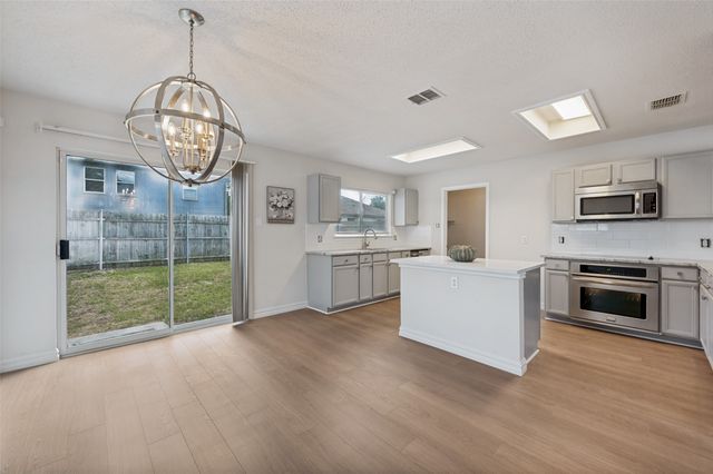 700 Capricorn Street, Cedar Hill, TX 75104