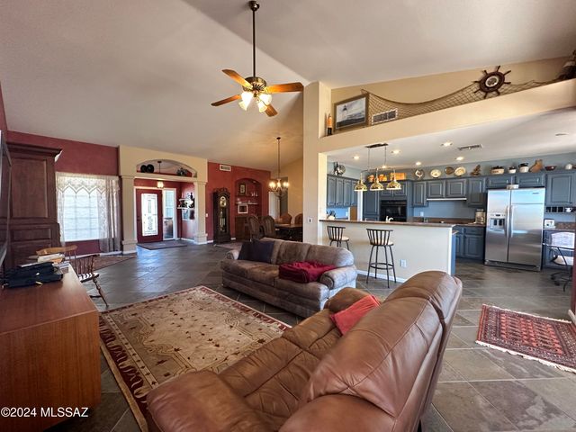 65091 E Diamond Ridge Court, Tucson, AZ 85739