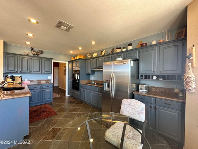 65091 E Diamond Ridge Court, Tucson, AZ 85739