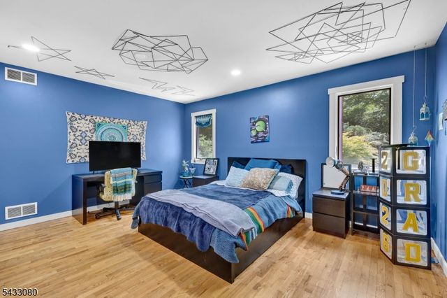 4 Skytop Dr, Denville Twp., NJ 07834