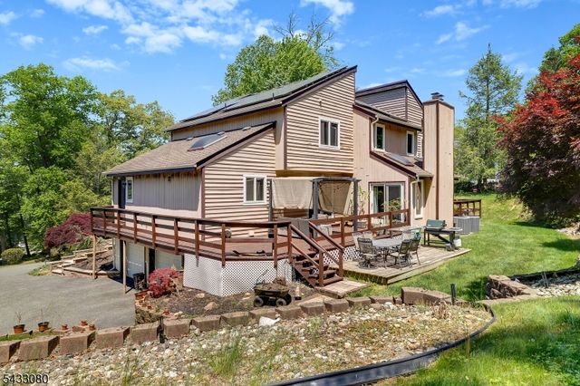4 Skytop Dr, Denville Twp., NJ 07834