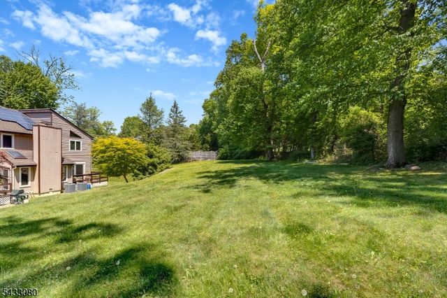 4 Skytop Dr, Denville Twp., NJ 07834