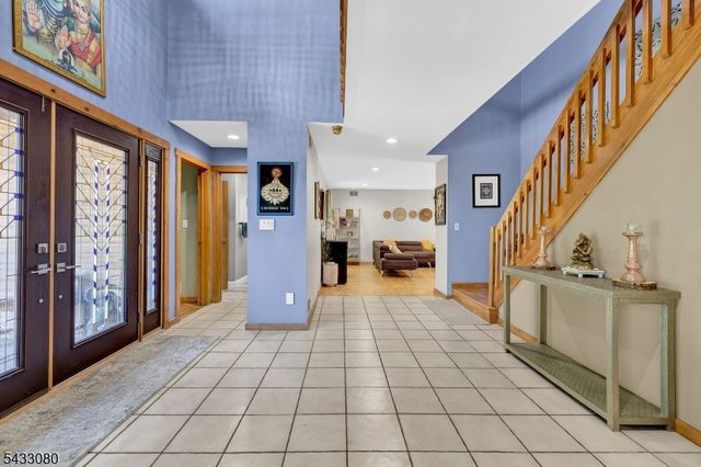 4 Skytop Dr, Denville Twp., NJ 07834