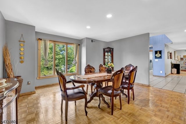 4 Skytop Dr, Denville Twp., NJ 07834