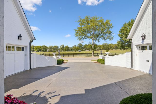 5077 Native Pony Trl, College Grove, TN 37046