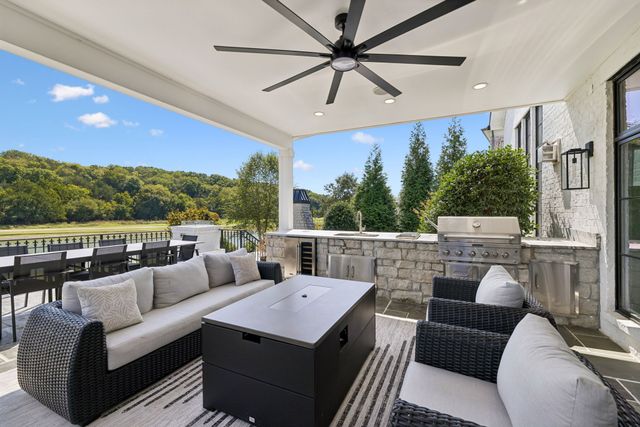 5077 Native Pony Trl, College Grove, TN 37046