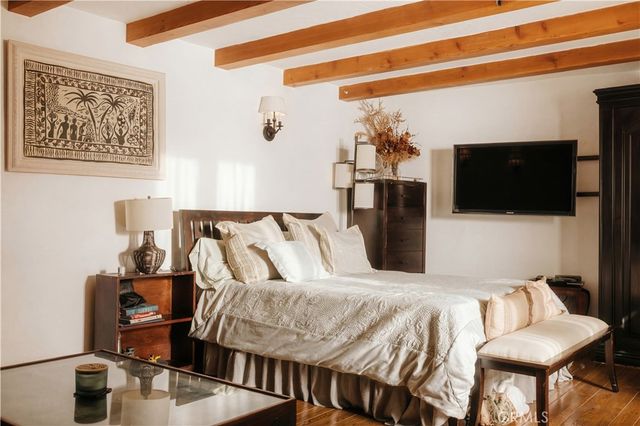 1138 Coldwater Canyon Drive, Beverly Hills, CA 90210