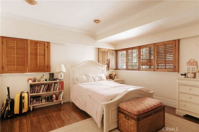 1138 Coldwater Canyon Drive, Beverly Hills, CA 90210