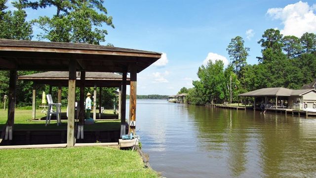 70 Lakeside, Trinity, TX 75862