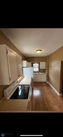 802 11th Avenue N, Fargo, ND 58102