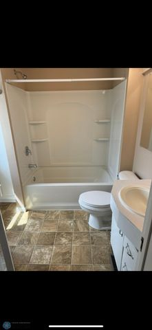 802 11th Avenue N, Fargo, ND 58102