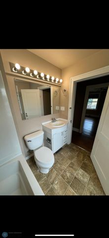 802 11th Avenue N, Fargo, ND 58102