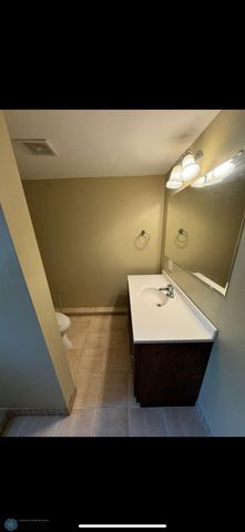 802 11th Avenue N, Fargo, ND 58102