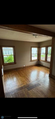 802 11th Avenue N, Fargo, ND 58102