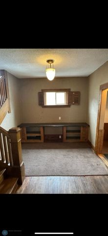 802 11th Avenue N, Fargo, ND 58102