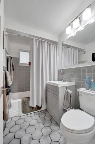 1743 NE 27th Street, Wilton Manors, FL 33334