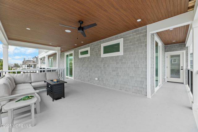 18 Mea Lane, Long Beach Twp, NJ 08008