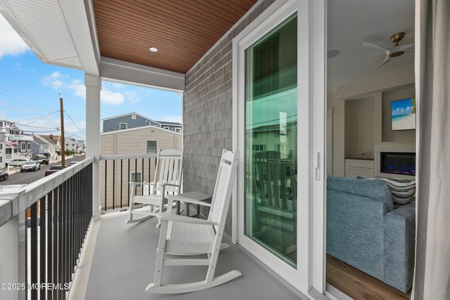 18 Mea Lane, Long Beach Twp, NJ 08008