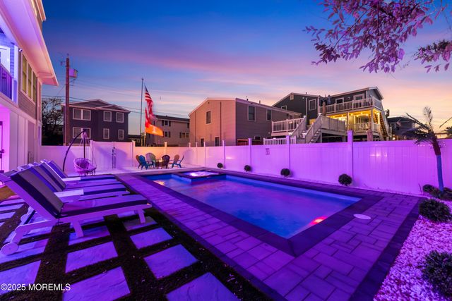 18 Mea Lane, Long Beach Twp, NJ 08008