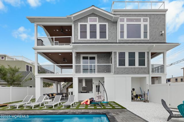 18 Mea Lane, Long Beach Twp, NJ 08008