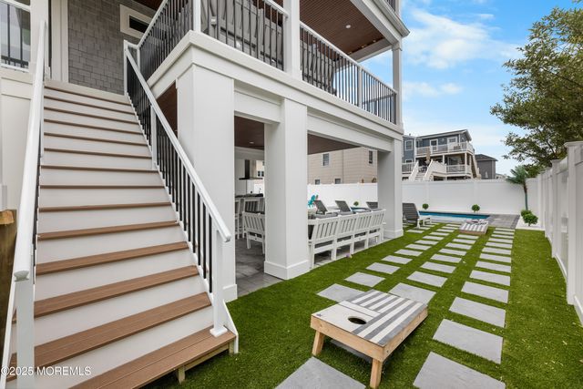 18 Mea Lane, Long Beach Twp, NJ 08008