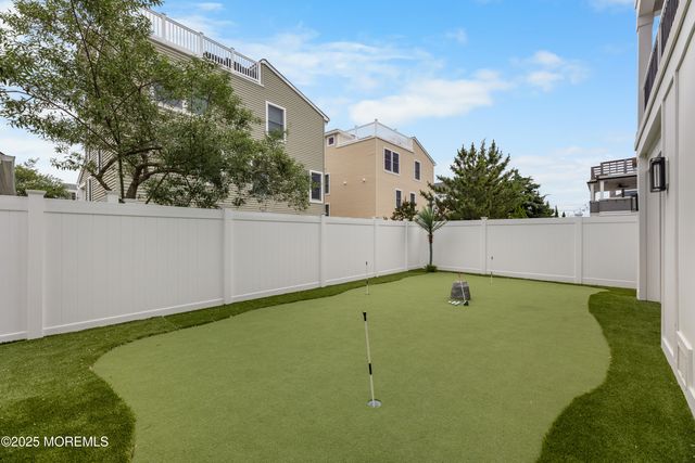 18 Mea Lane, Long Beach Twp, NJ 08008